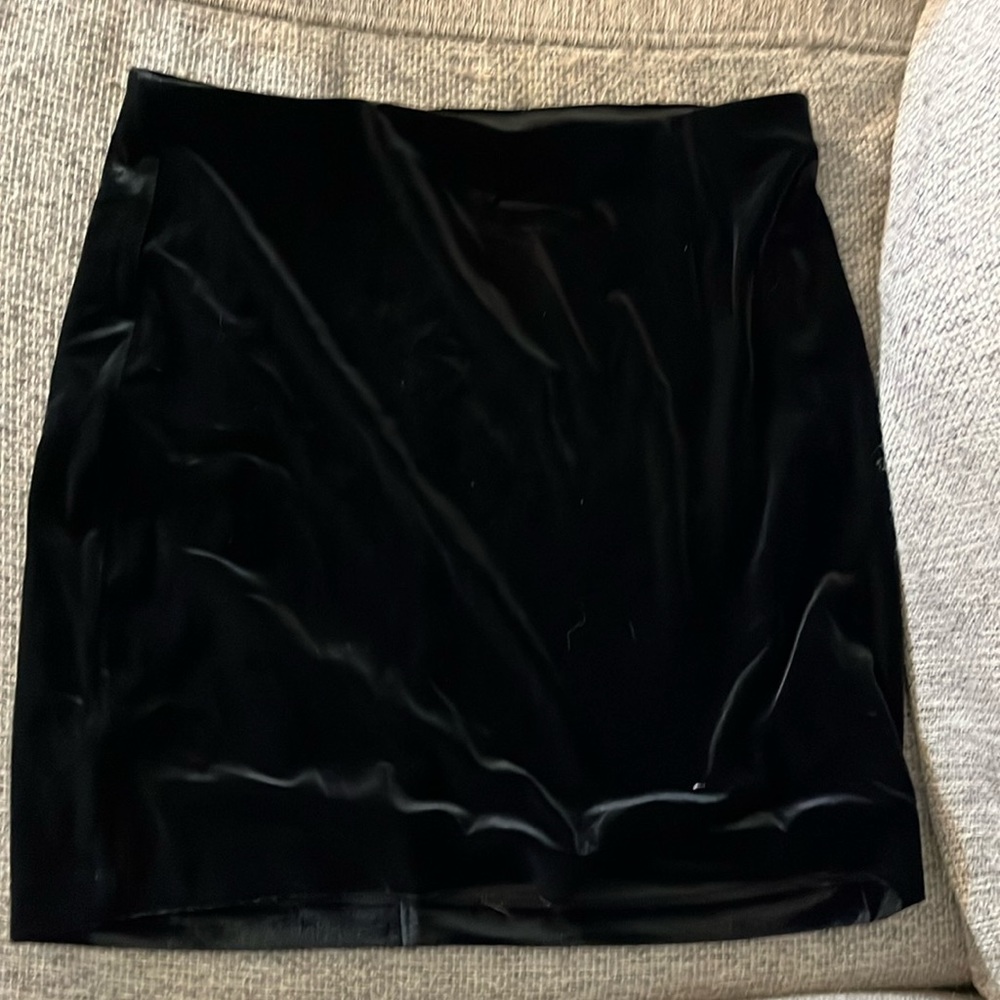 Express skirt velvet size small
